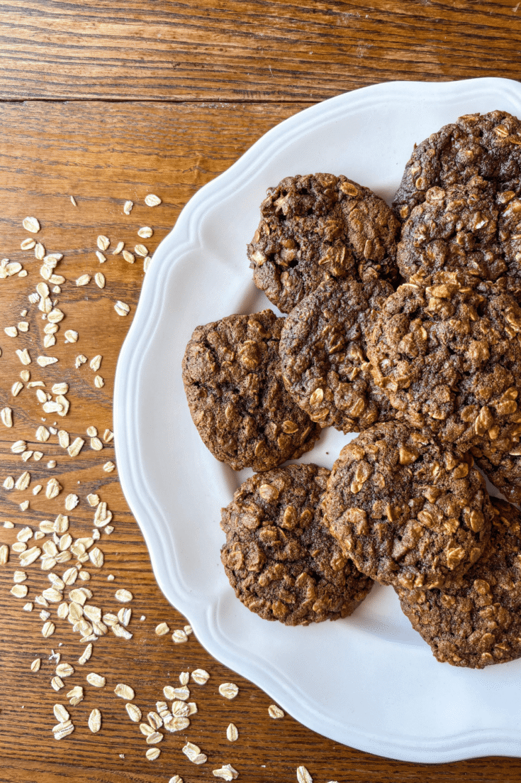 Blackstrap Molasses Oatmeal Cookies